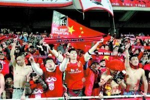 多p混交群体交乱嗯啊动图